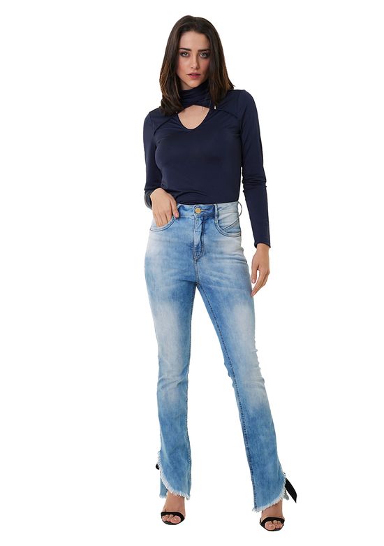 Calca-Jeans-Claro-Com-Barra-Destroyed