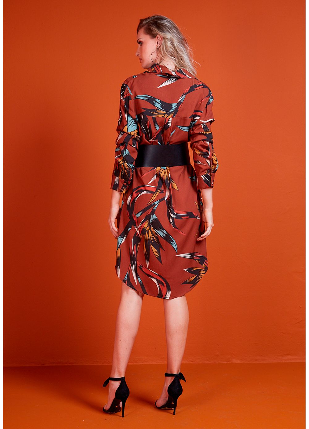 vestido estampado manga longa